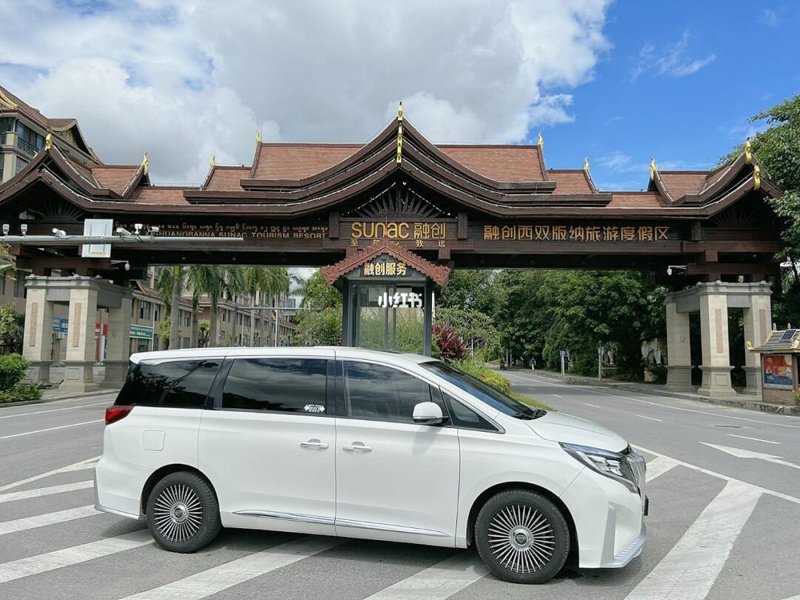 西双版纳旅游包车
